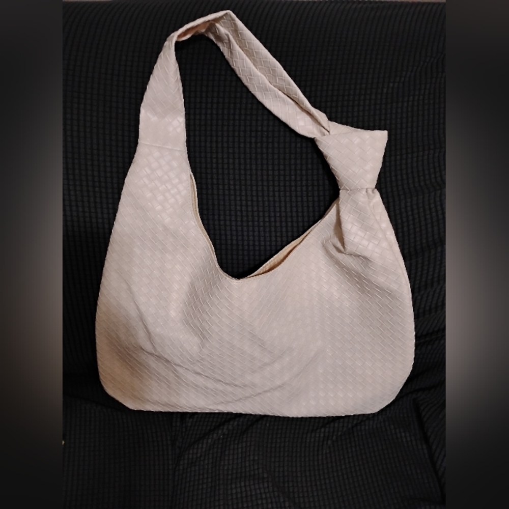 ULTA BEAUTY Elegant Cream Women's Bag FAUX Leather Criss Cross Striped Texture